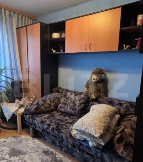 Apartament de vanzare, cu 4 camere, 4 balcoane, 75 mp, zona - 11