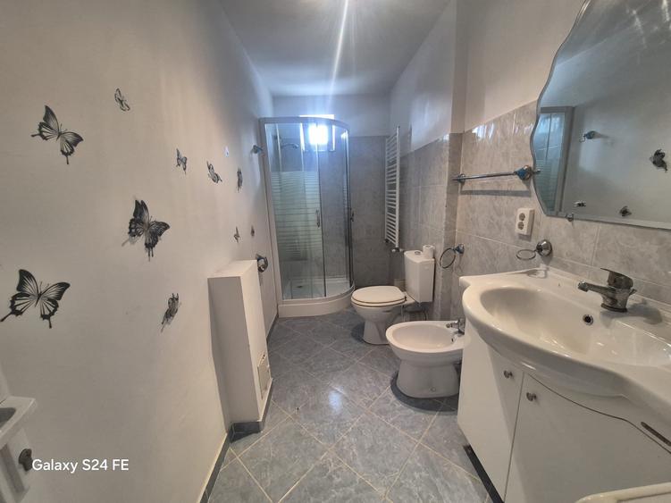 APARTAMENT 3 CAMERE – ZONA CENTRU – PRIVELIȘTE PANORAMICĂ SPRE MUNTE - 8