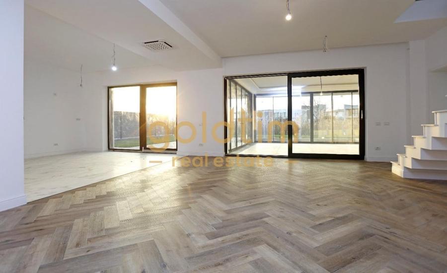 VILA SPECTACULOASA/PISCINA EXTERIOARA/VIEW PANORAMIC - 9