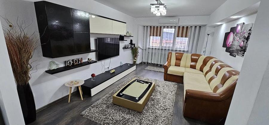 Inchiriez apartament 3 cam cf 1 decomandat ,Central - 1