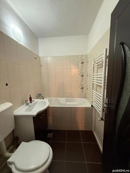 Apartament 2 camere decomandat Rogerius, Oradea , Zona lini?tita | Ideal pentru locuit sau inv - 2