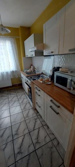 Apartament 4 camere etaj 2 Circumvalatiunii Favorit centrala proprie 2 bai - 2