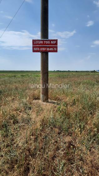 La Plaja Corbu Loturi teren A treia linie de loturi de la faleza