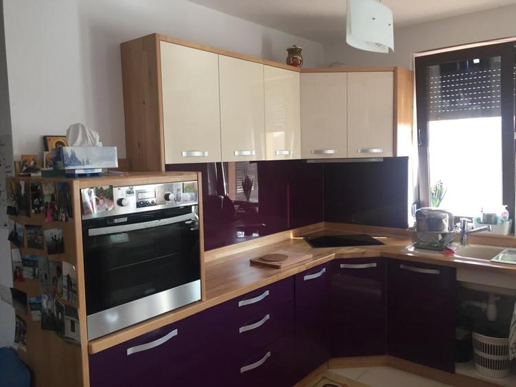 Casa 270 mp utili-teren 600 mp-garaj- zona centrala - 1