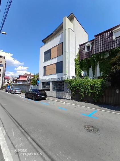 Spatiu comercial