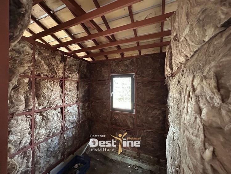 Casa Girov 100mp 56.000€ 560mp Teren - 12