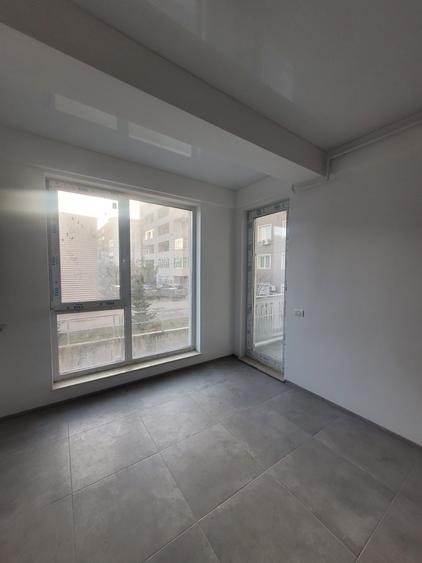 Navodari (Kaufland)- 2 camere et 1 bloc nou - 4