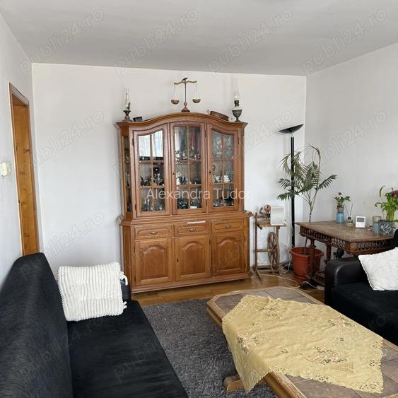 Apartament 3 camere Campina Apartament 3 camere Campina