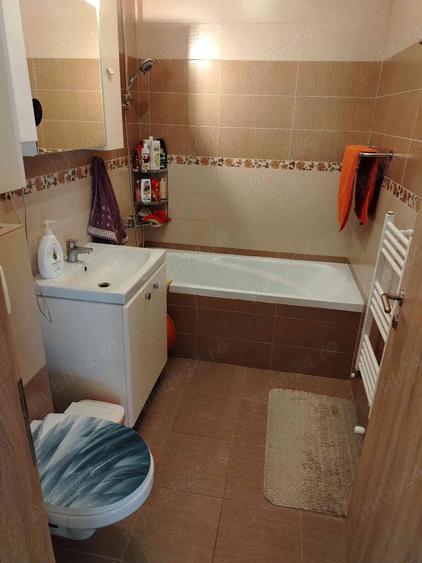 Proprietar vind ap 3 cam decomandat bloc nou 2017 cu terasa acoperita de18m2 ap 60 m2 utili in zona - 1