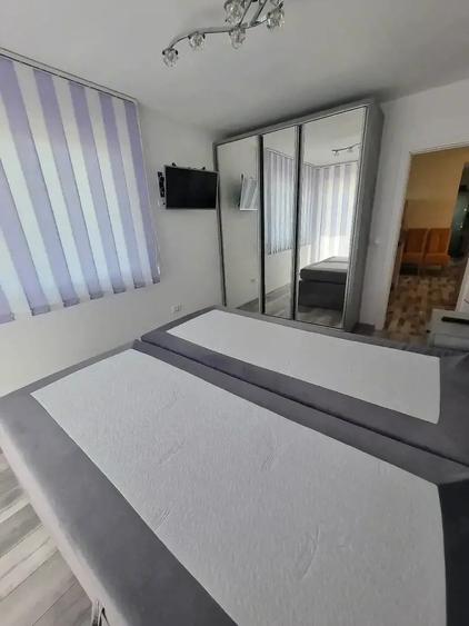 Apartament cu 2 camere decomandat în Giarmata