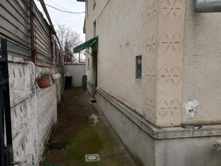 3 camere la casa cu teren str Axente Sever nr 88 colt cu str Argesului in Satu Mare, singur in curte - 4