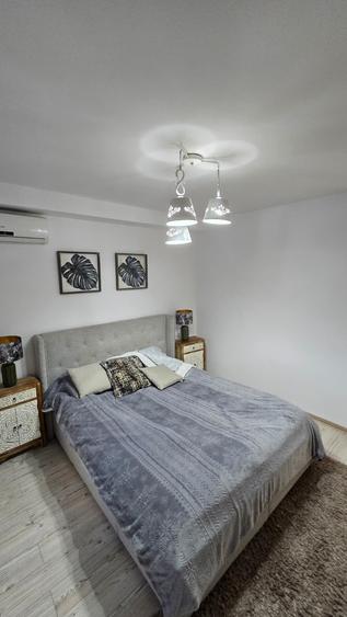 De închiriat apartament 3 camere Bulevard Decebal  metrou munci - 7