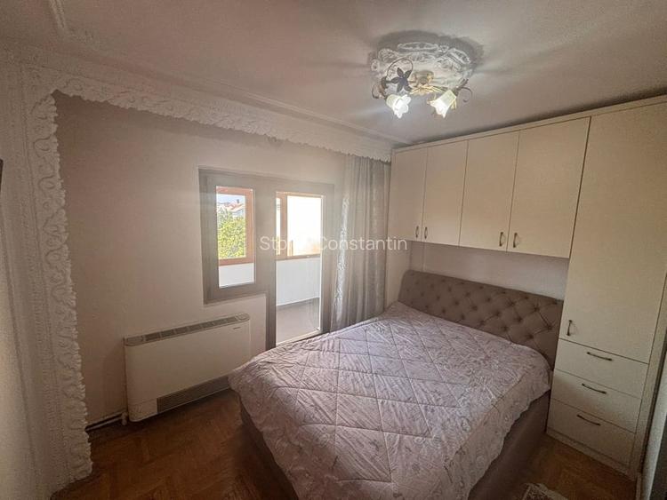 Apartament 3 camere de vanzare - Zona Garii, str. Longinescu