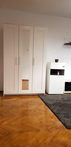 Se închiriază apartament cu 1 cameră, model clasic decomandat, 35 mp - 4