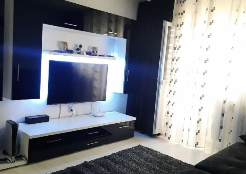 Vand apartament 2 camere, decomandat, zona Nord, mobilat si utilat - 2