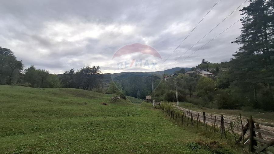 Teren cu priveliste spectaculoasa, 4000mp, la 18km de Sinaia - 11