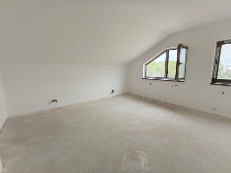 Casa 5 Camere, 385 mp Teren, 10 Min Blv 1 Mai - 5