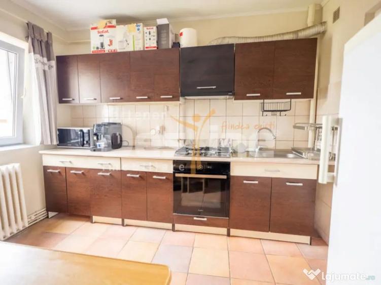 Apartament 2CD 50,3mp + balcon zona centrala Podu de Fier - 3