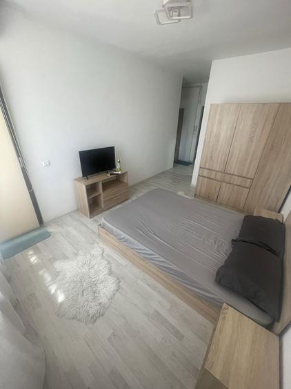 Inchiriez Garsoniera Militari Residence - 6