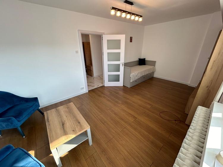 Garsoniera Mega Mall 43 Mp Etaj 4 Bloc 1977 Reabilitat - 2