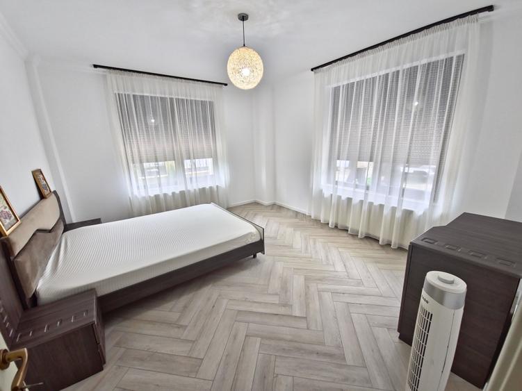 Mamaia Central 3 camere spatios Termen lung - 2