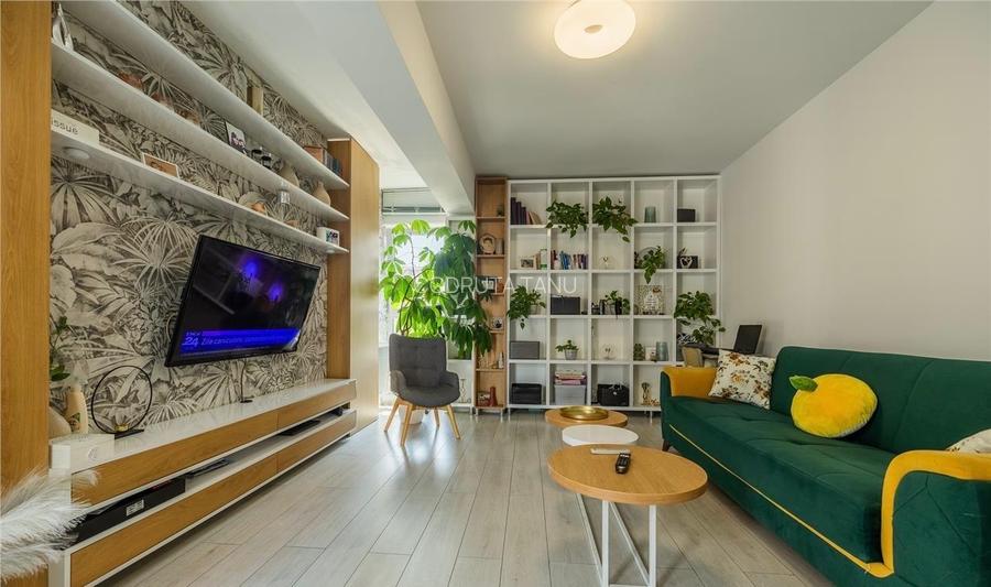 Apartament cu 3 Camere, 2 Băi, în Coresi – Mobilat Modern, Etaj Intermediar