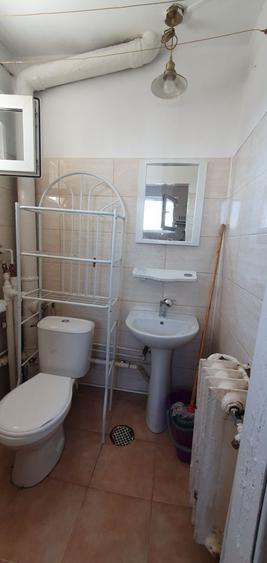 Inchiriez garsoniera - 3