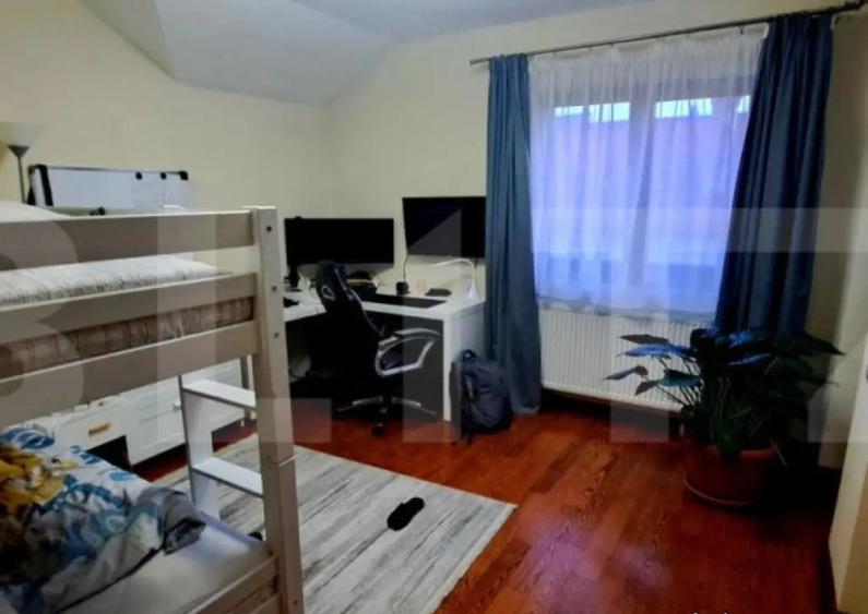 Casa individuala cu 4 camere,200 mp, teren 365 mp,cartier E - 2