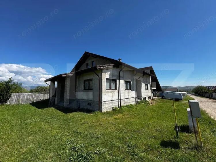 Casa individuala, de vanzare, cu 4 camere, 250 mp utili, zona Micesti - 4