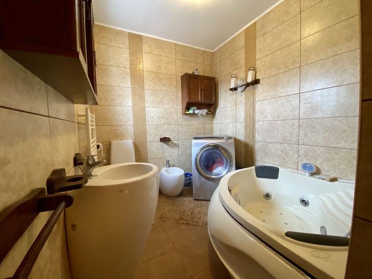 Casă cu teren generos de vânzare în Bod, la 10 minute de Brașov | 1.103 mp teren - 18