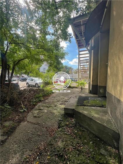Apartament cu 3 camere pe Independentei