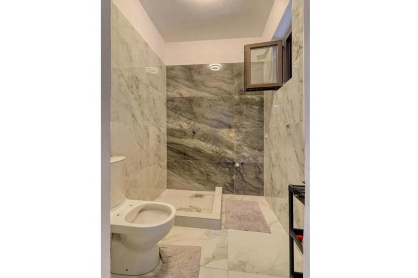 Apartament cu 4 camere Bucurestii Noi -Parc Bazilescu | Curte privată 60 mpPrice - 12