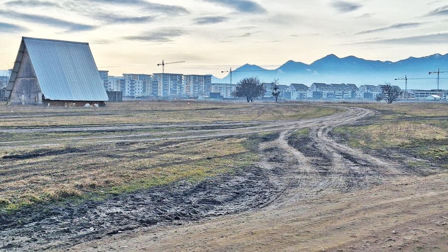 Tractorul, str.N.Labis, 1000mp, 75 euro/mp - 4