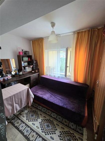 Casa Coiciu Locuibila, Teren 270 MP, Str. 8 Martie - 18
