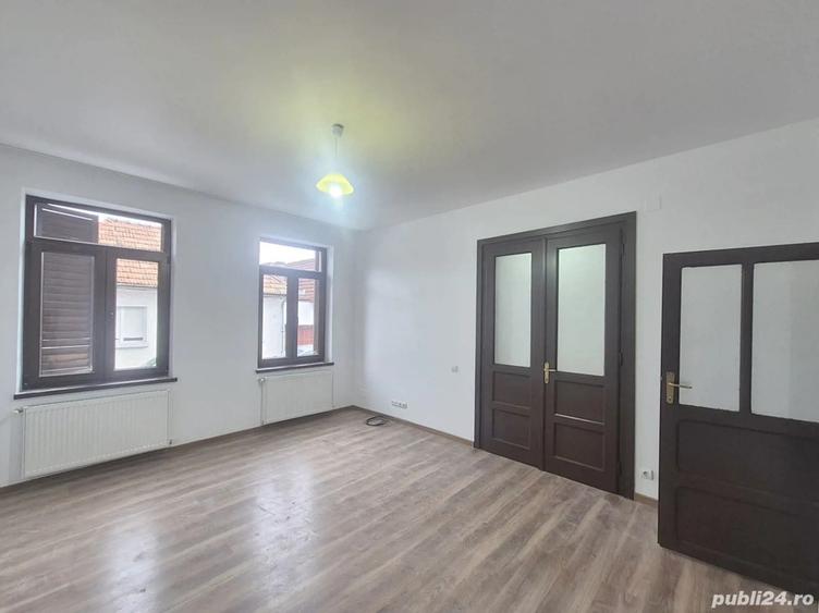 Casa cu 3 camere, gradina, zona Grivi?ei - Calugareni. - 13