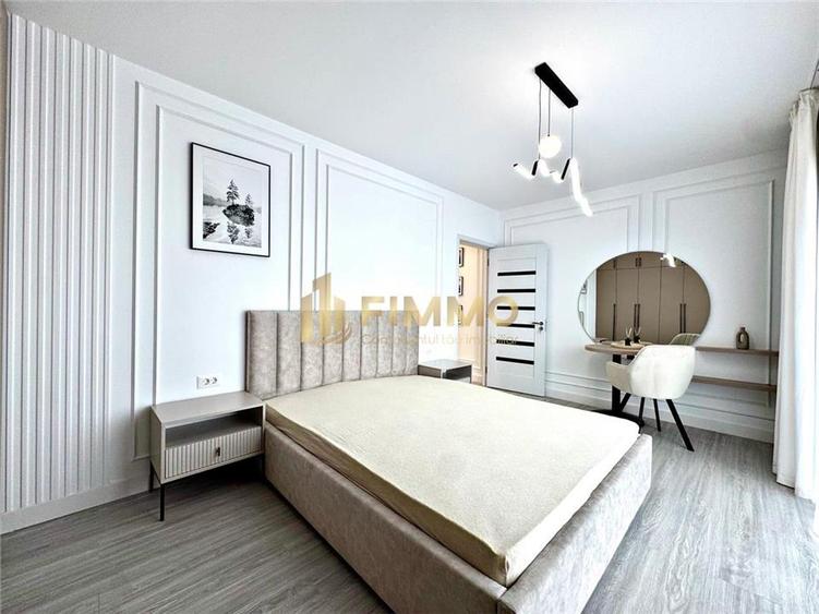Apartament cu 3 camere semidecomandat, mobilat în Universității