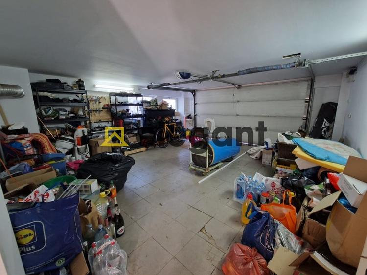 Casa D+P+1E+M si spatiu S+P, 862 mp, teren 690 mp, Piata Chiriac - 24