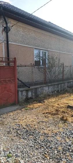 Vand urgent casa in comuna Seleu?.Pret.80000 euro Negociabil - 8