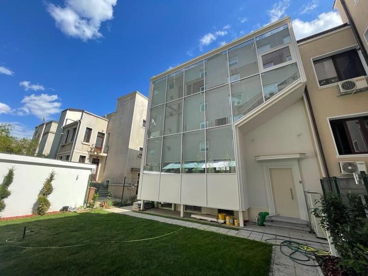 Proprietate versatilă în zonă exclusivistă – ideală pentru locuit sau investiție - 27