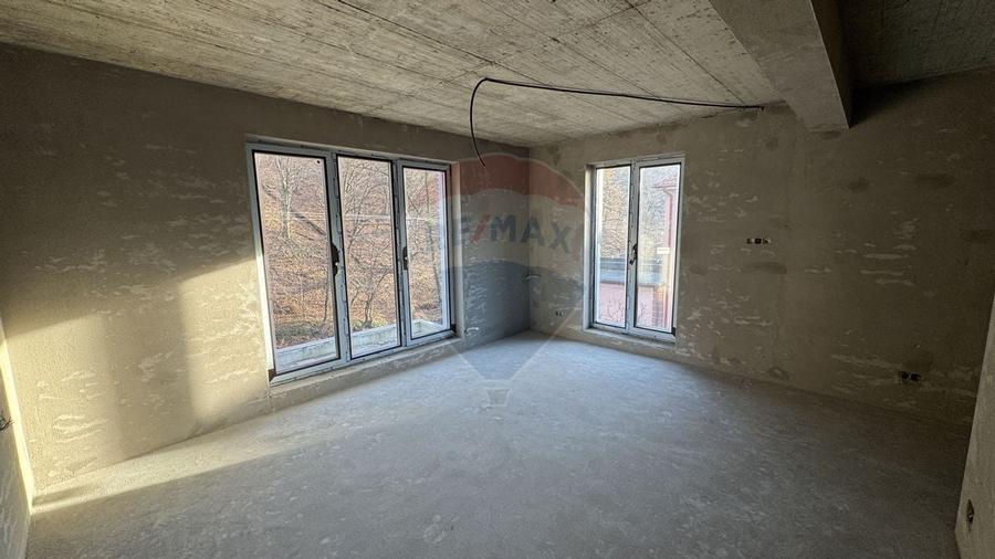 Casa noua de vanzare in zona Parcul Mare (Regina Maria)-semifinisata - 22