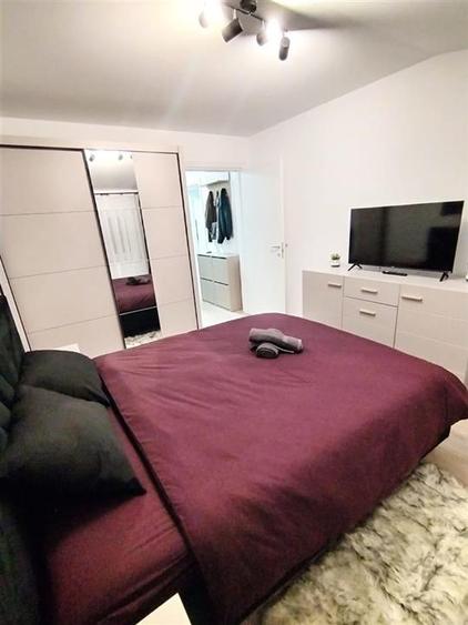 Apartament 3 camere decomandat, Parcare inclusa, Zona Tractorul, Brasovul - 6