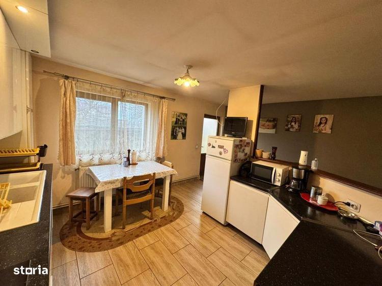 Casa cocheta cu terasa | 5 ari teren - 9