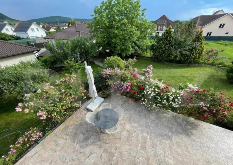 Casa individuala de vanzare, 250 mp utili, teren 1200 mp, - 9