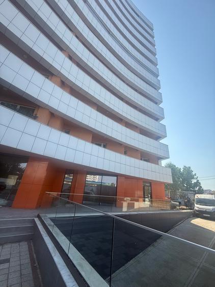 Spațiu comercial, de 122 mp, în Mihai Bravu