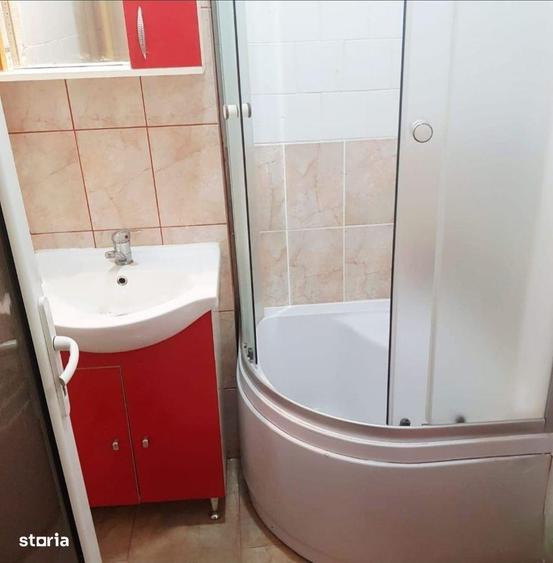 Decomandata Calea Bucure?ti - 1