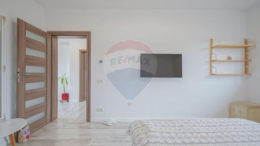 Casă premium cu 270 mp utili, 7 camere ,curte generoasă în Bartolomeu - 34