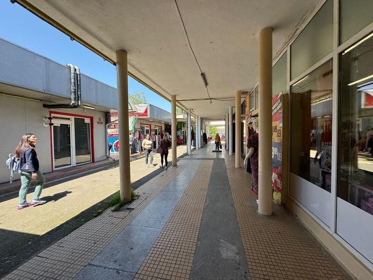 Spațiu Comercial de &Icirc;nchiriat - Complex Comercial Astra, Brașov - 3