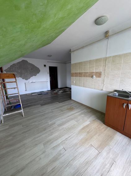Apartament de vanzare cu 1 camera in Floresti, tip open space si dormitor, finisat, balcon, cu PARCARE, pe strada Florilor 41 - 3