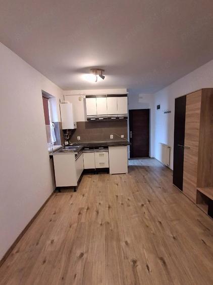Garsonieră semidecomandată în Central