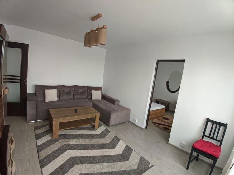 Inchiriez apartament 3 camere zona centrala - 5